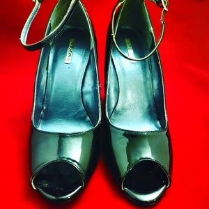 Michael Antonio patent leather open toe